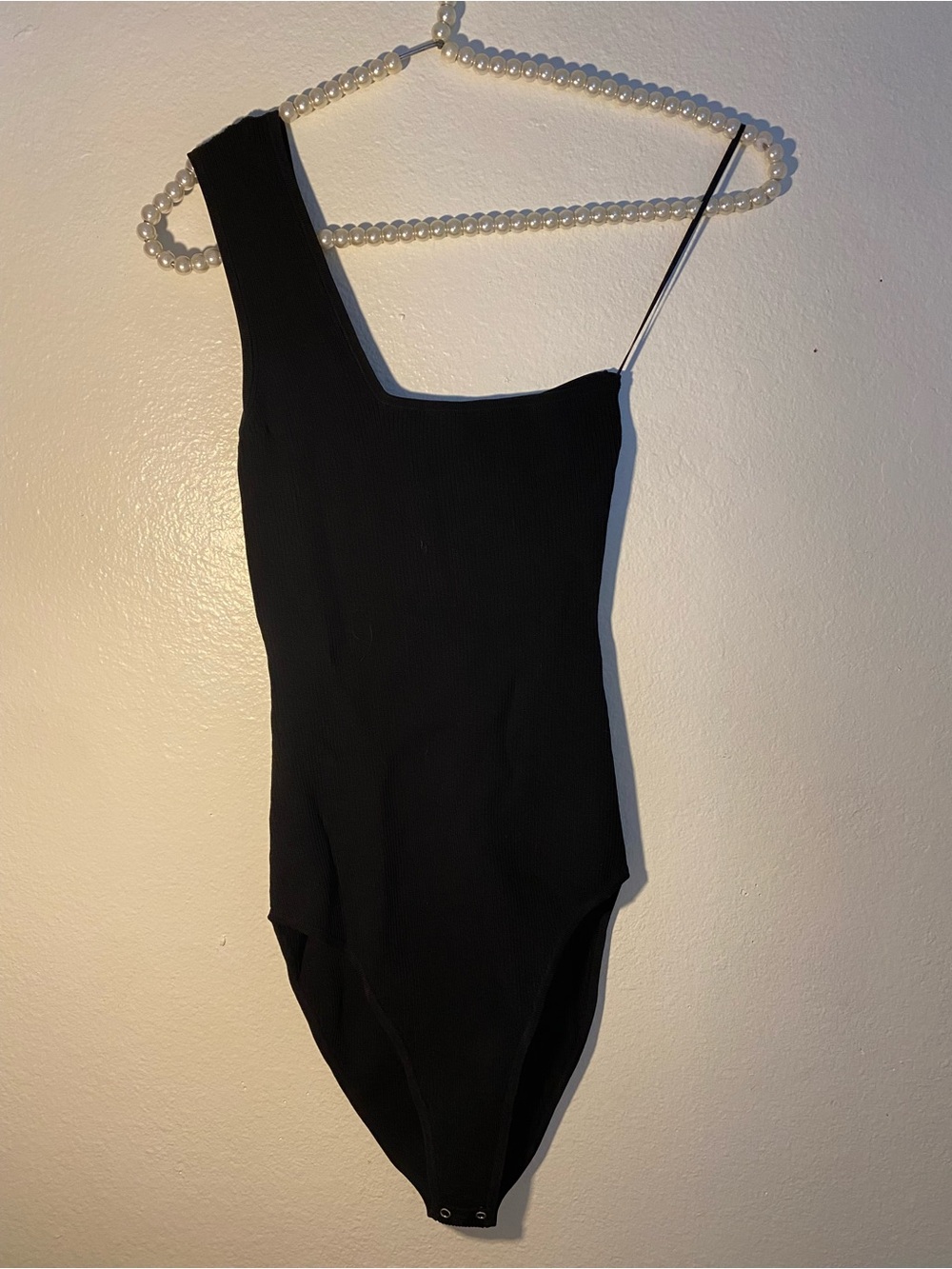 Zara Ribbed One Shoulder Straight Neck Button Snap Bodysuit Women's Medium NWT